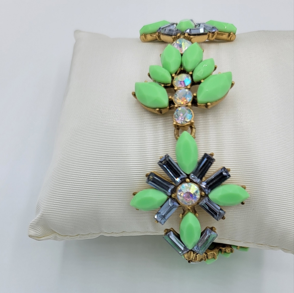 J.crew Factory Gemstone Blossoms Bracelet in Neon Mist - Picture 3 of 7